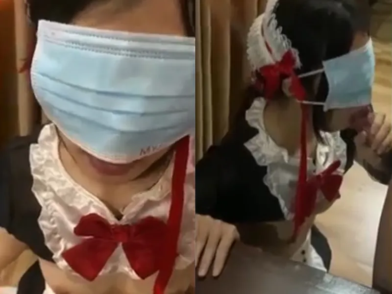Cô bạn gái việt dâm cosplay nô lệ liếm mút con cây hàng điêu luyện